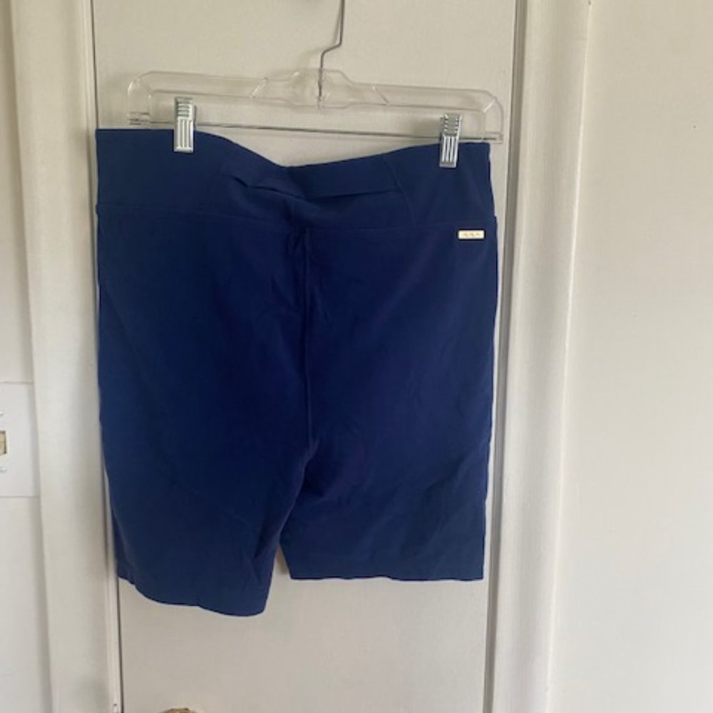 Alala Terry Bike Shorts and Bow Tie Sports Bra Matching Set - Picture 8 of 10